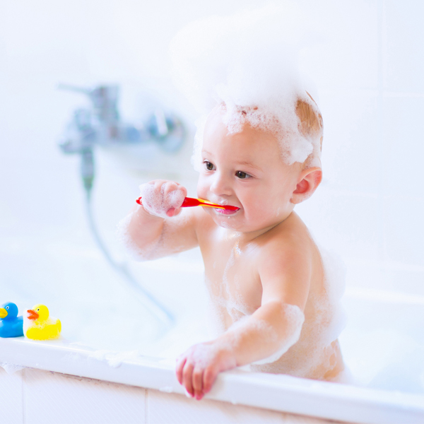 0至3岁婴儿护理知识：宝宝牙齿的护理